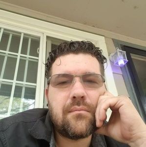 Meet your Posher, Derek